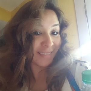 Meet your Posher, Anahi